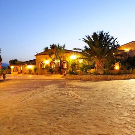 Villa Dafne Alia Exterior foto