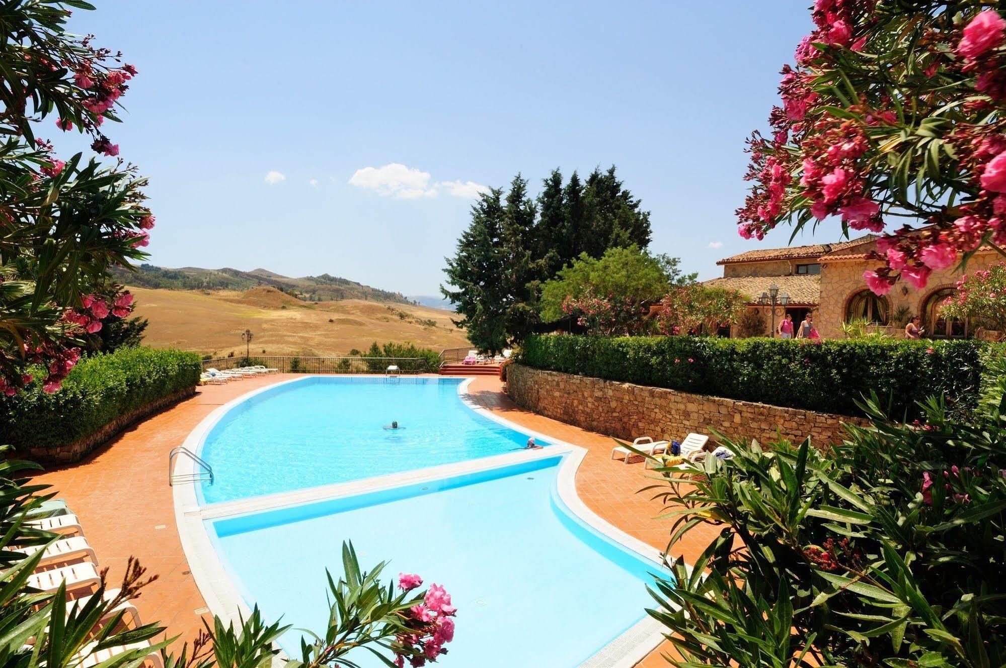 Villa Dafne Alia Exterior foto